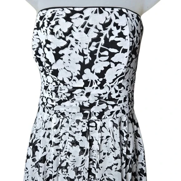 WHBM Womens Whimsigoth Floral Dress Size 10 Strapless Event Handkerchief Hem - Picture 2 of 9